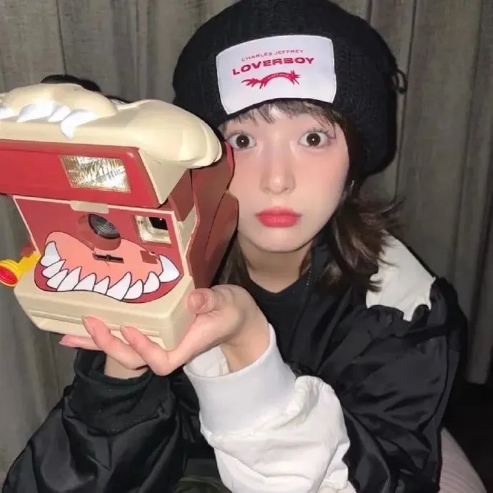 重生后学姐赖上我